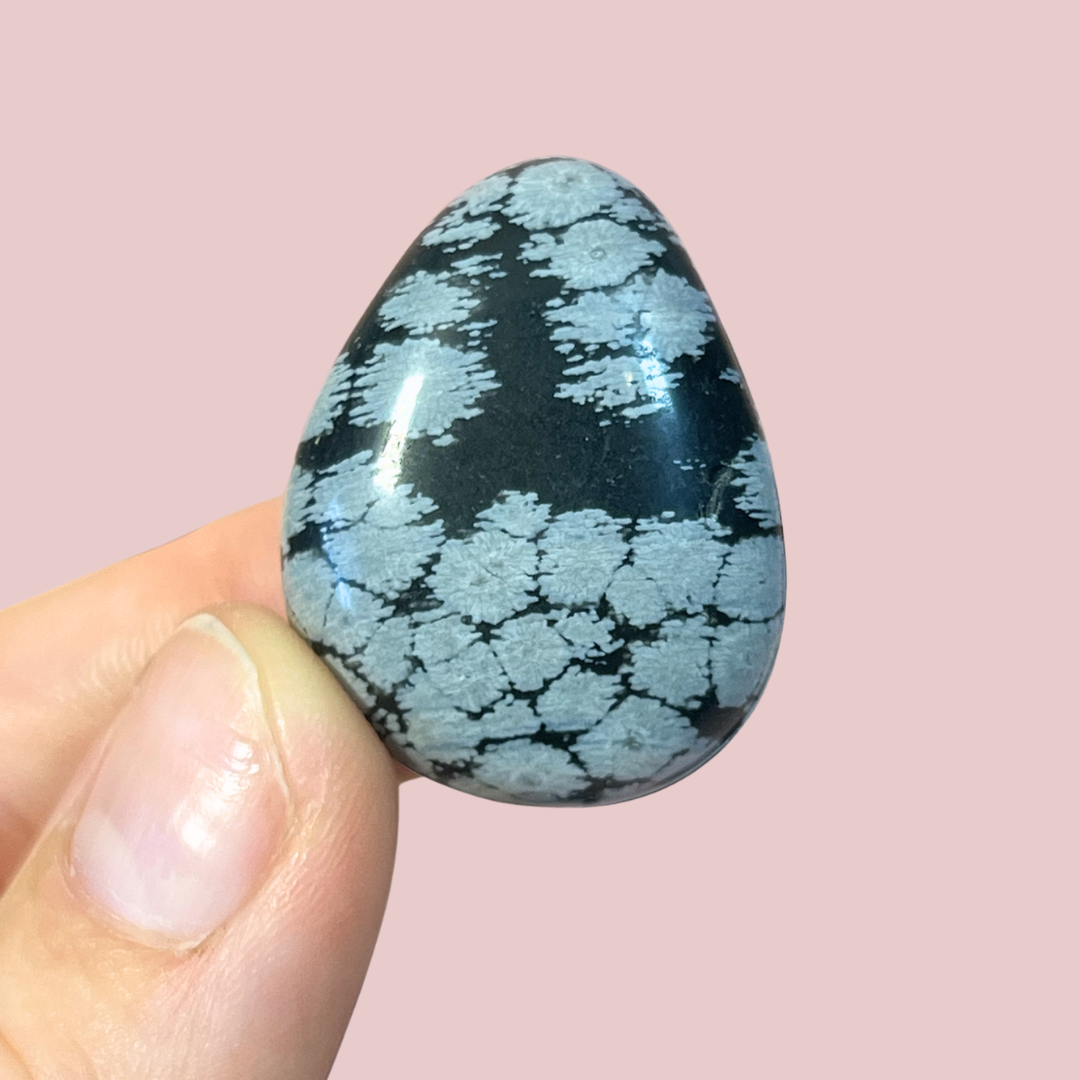 snefnug obsidian lommesten